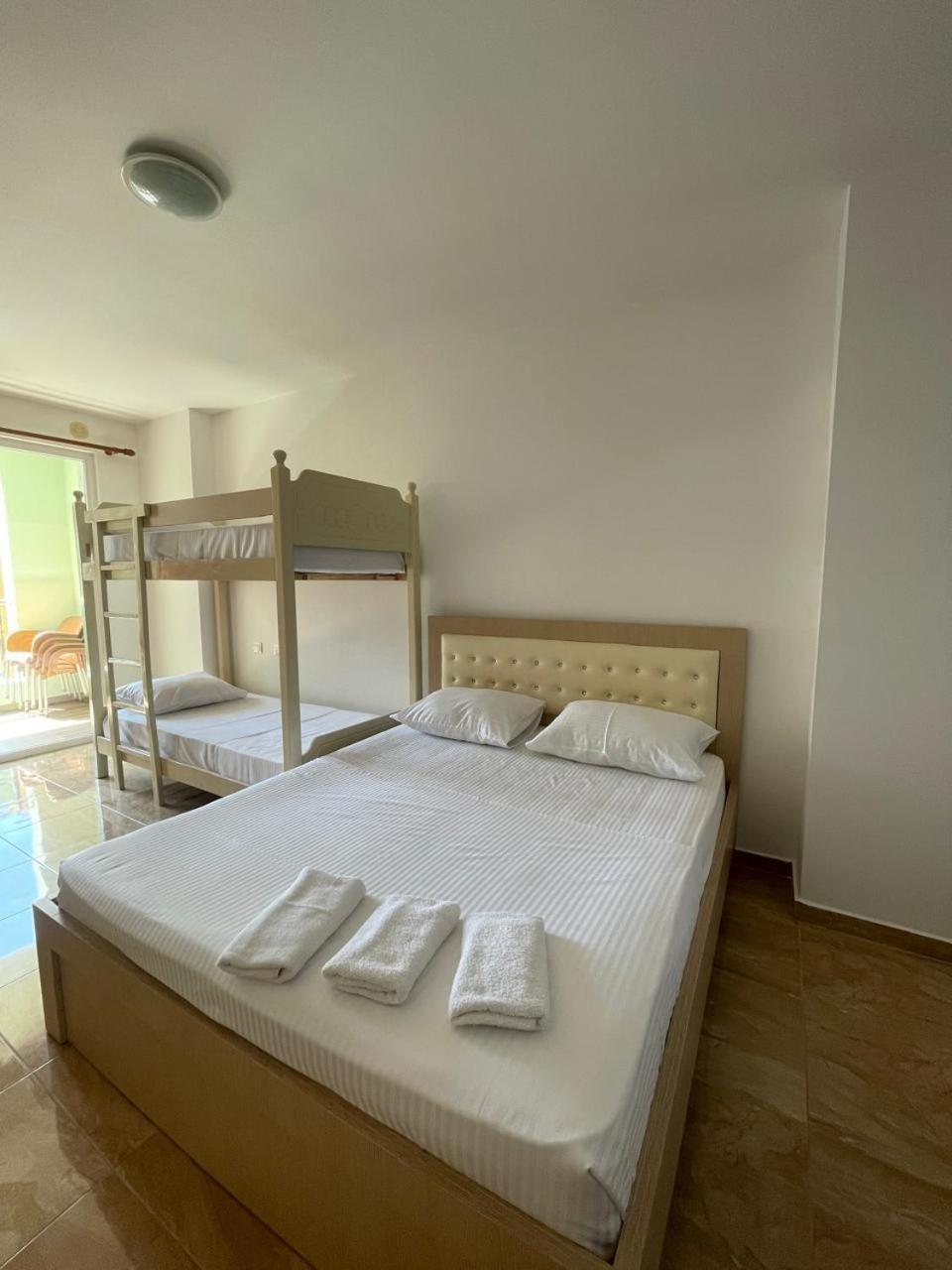 Low Cost Banesa Kosovare Shengjin Exterior photo